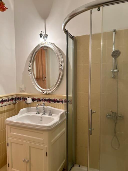 Vacanze Romane Apartment Anzio Esterno foto
